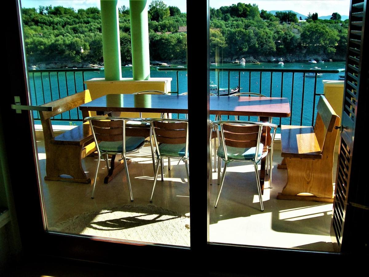 Villamar Beachfront Apartments With Free Private Parking Rabac Esterno foto