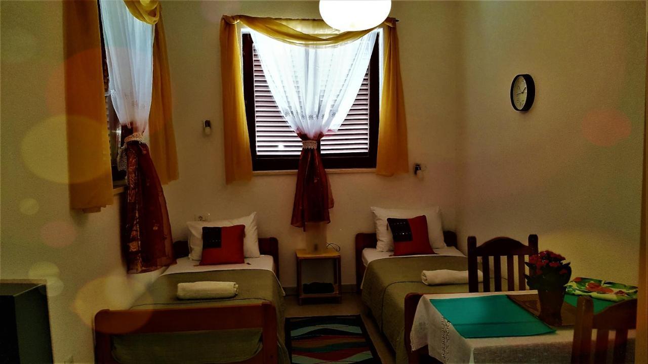 Villamar Beachfront Apartments With Free Private Parking Rabac Esterno foto