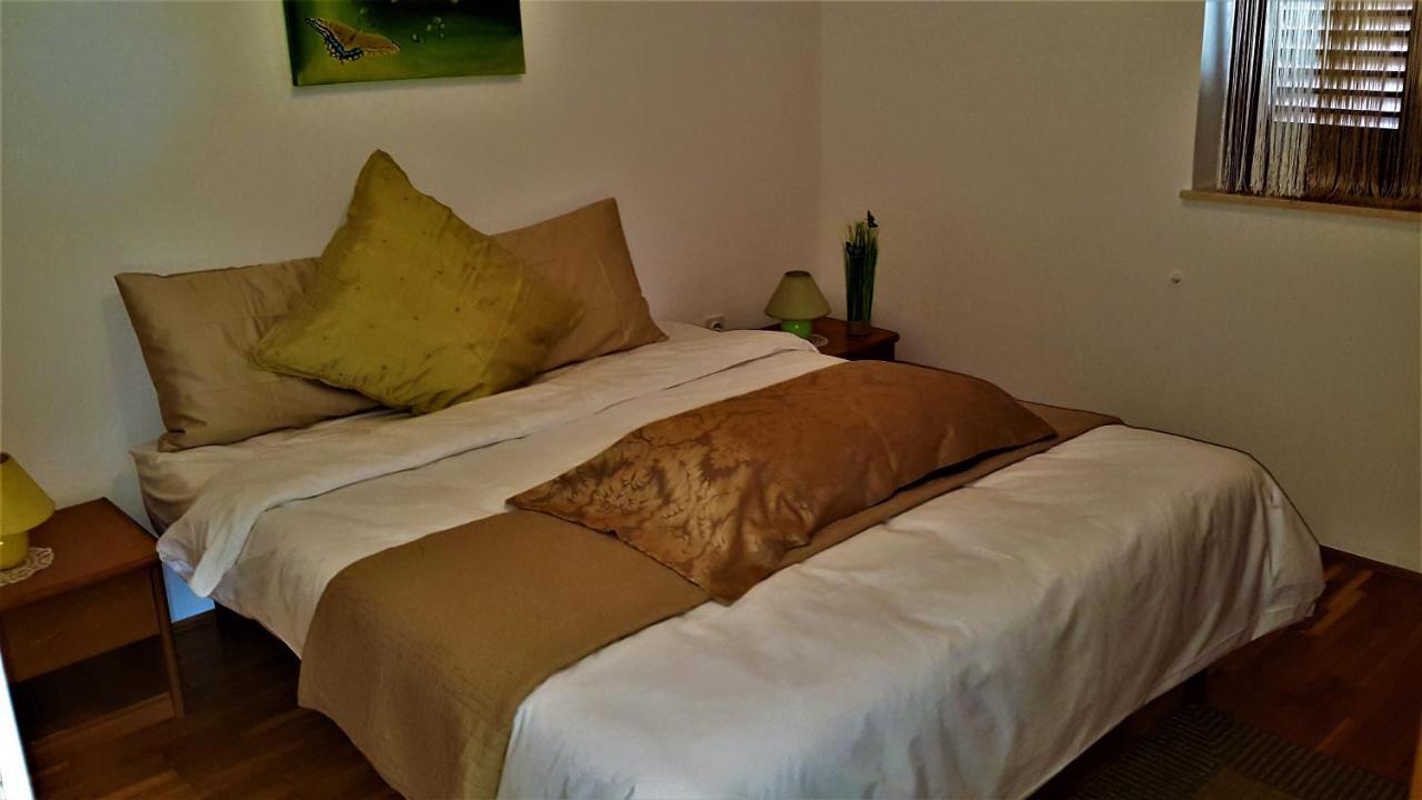 Villamar Beachfront Apartments With Free Private Parking Rabac Esterno foto