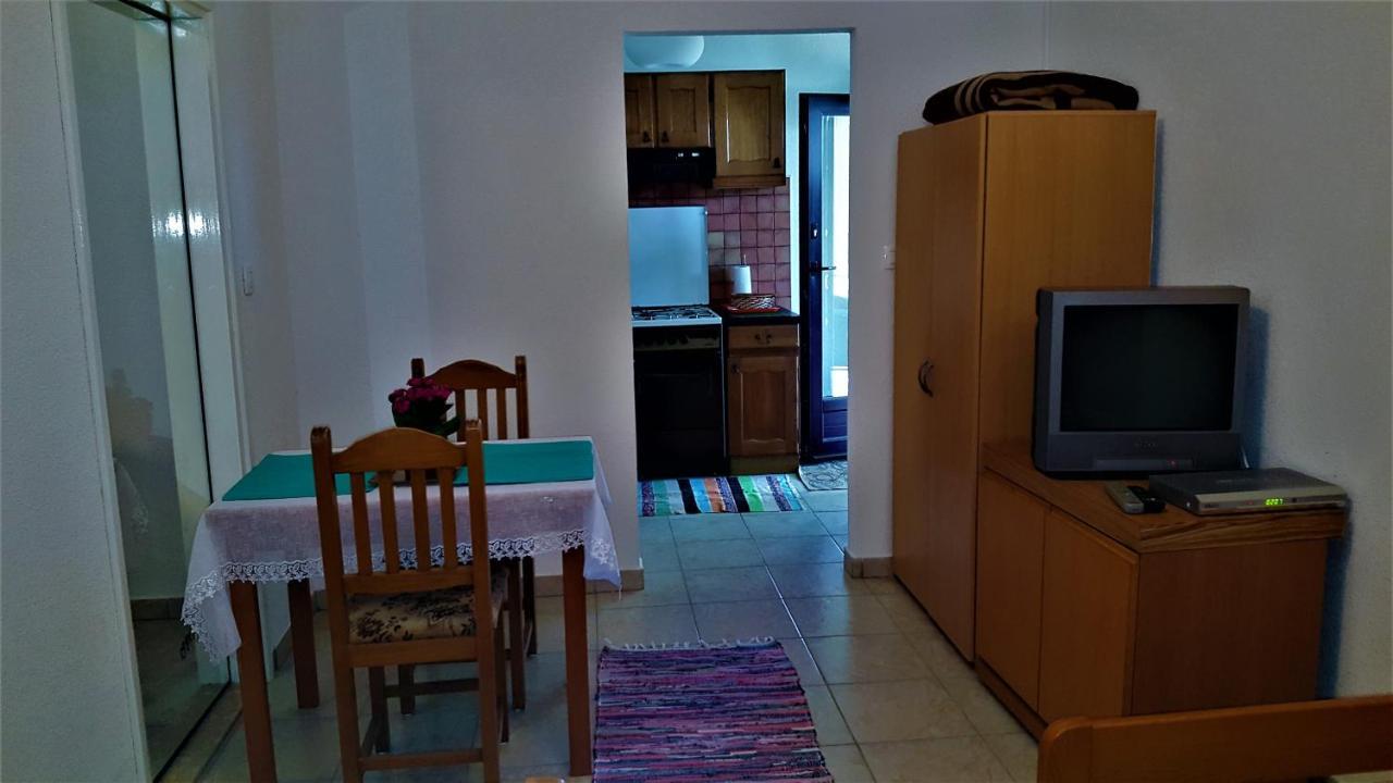 Villamar Beachfront Apartments With Free Private Parking Rabac Esterno foto