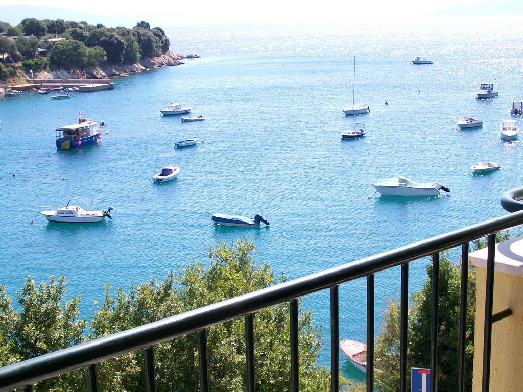 Villamar Beachfront Apartments With Free Private Parking Rabac Esterno foto